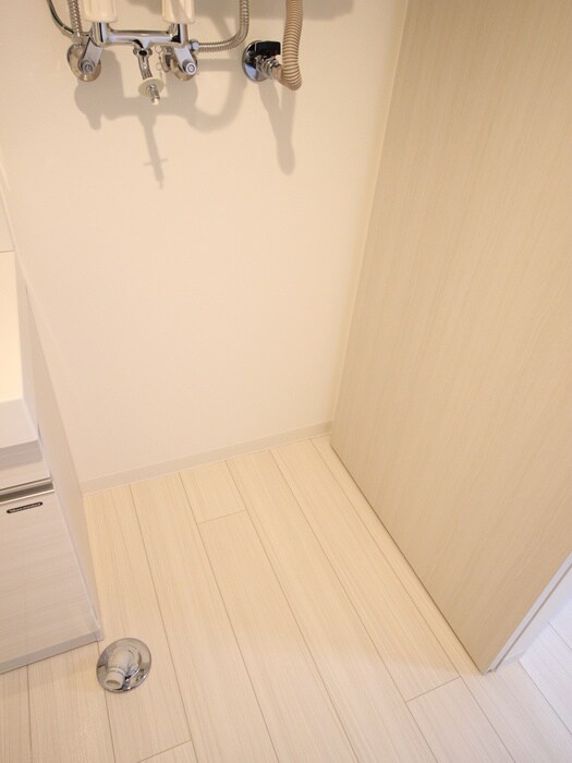 物件内観写真19　(洗濯機置場)