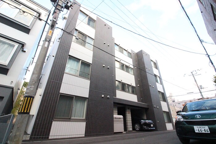 物件外観写真2　(外観写真)