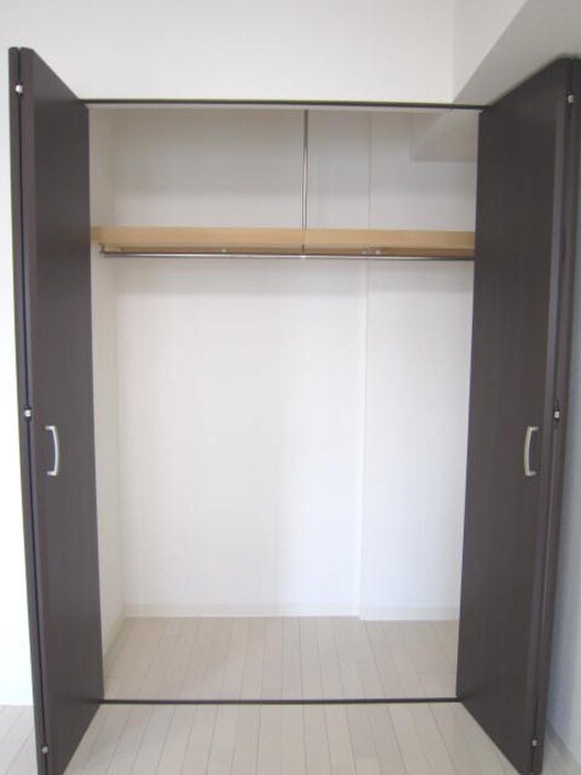 物件内観写真11　(収納)