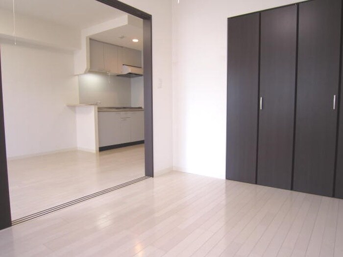 物件内観写真12　(居室)