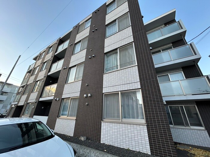 物件外観写真2　(外観写真)