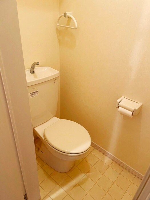 物件内観写真15　(トイレ)