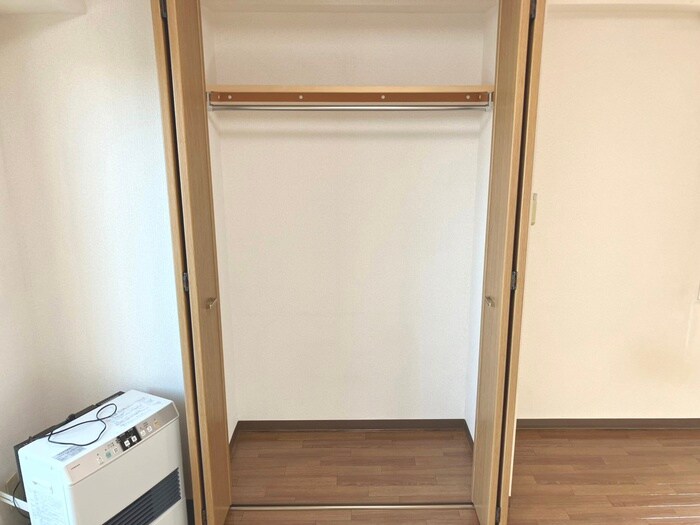 物件内観写真16　(収納)