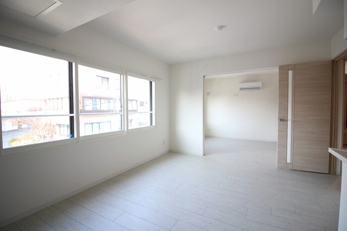 物件内観写真6　(居室)