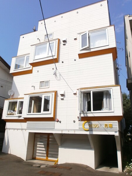 クレドール月寒外観写真