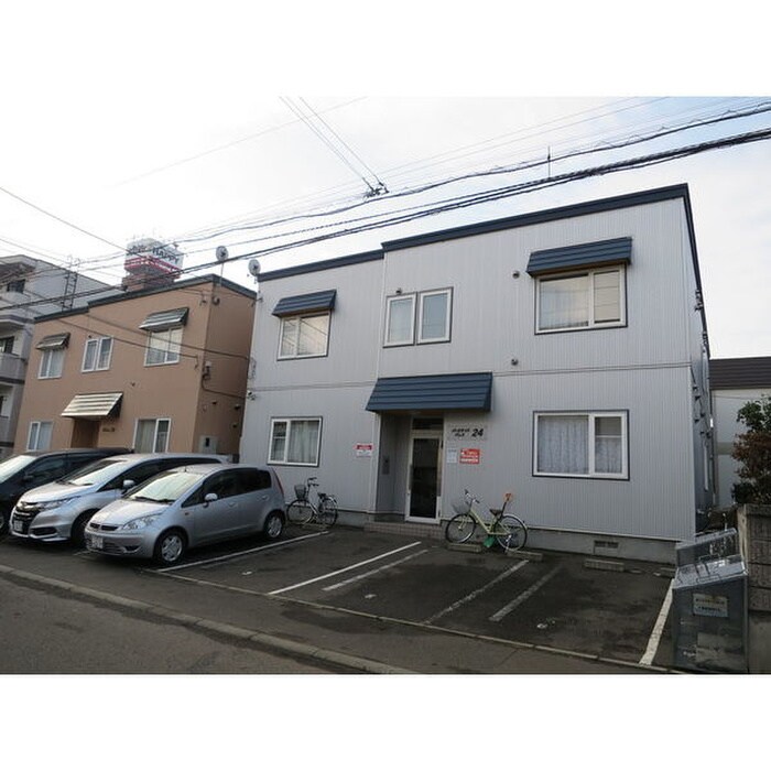 物件外観写真1　(外観写真)