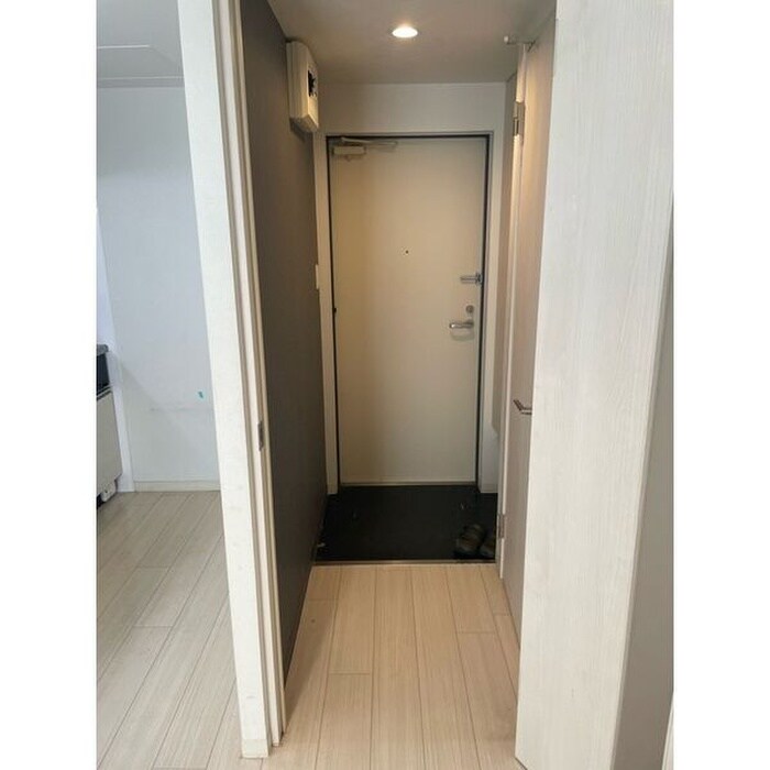 物件内観写真14　(玄関)