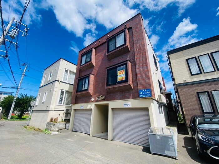 物件外観写真1　(外観写真)