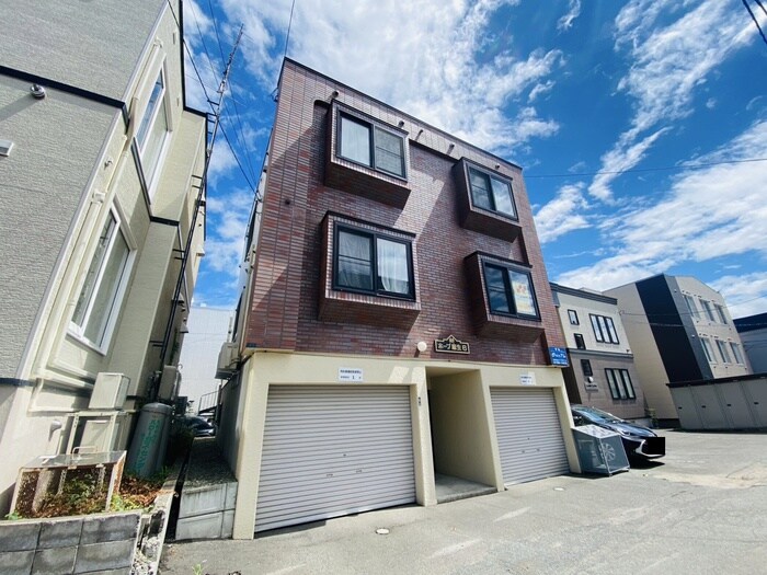 物件外観写真2　(外観写真)