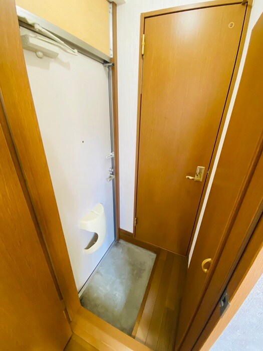 物件内観写真19　(玄関)