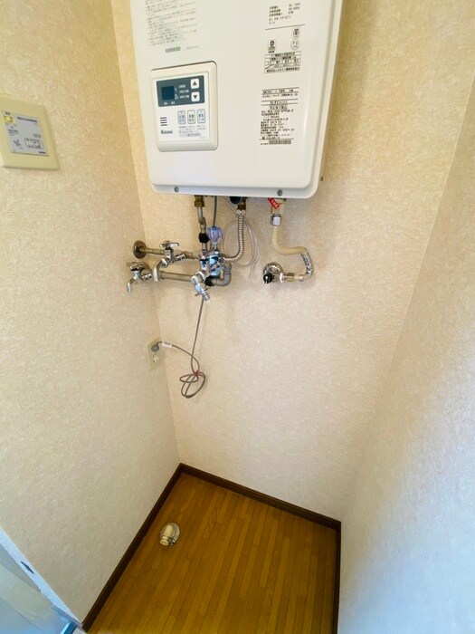 物件内観写真21　(洗濯機置場)