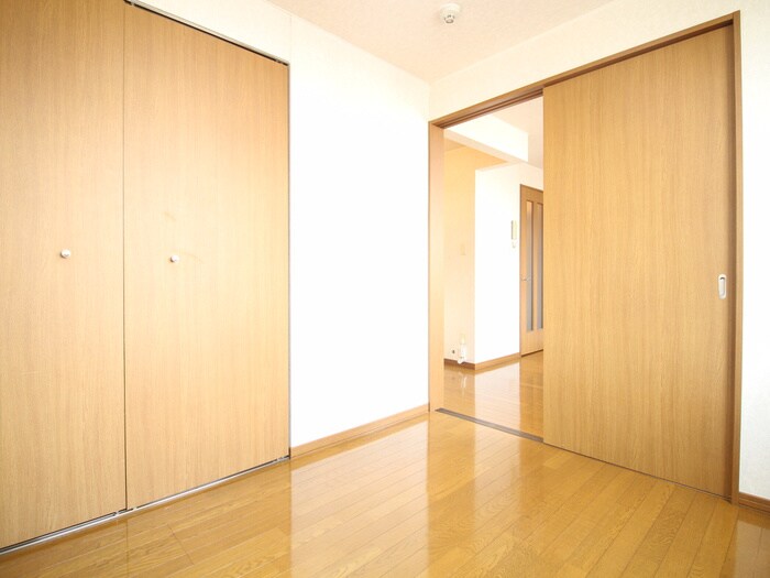 物件内観写真10　(居室)