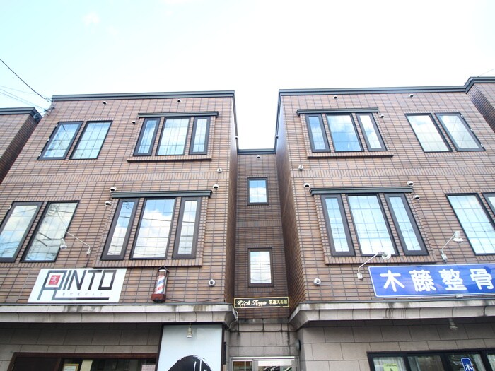 物件外観写真3　(外観写真)