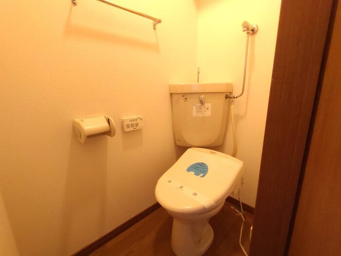 物件内観写真17　(トイレ)