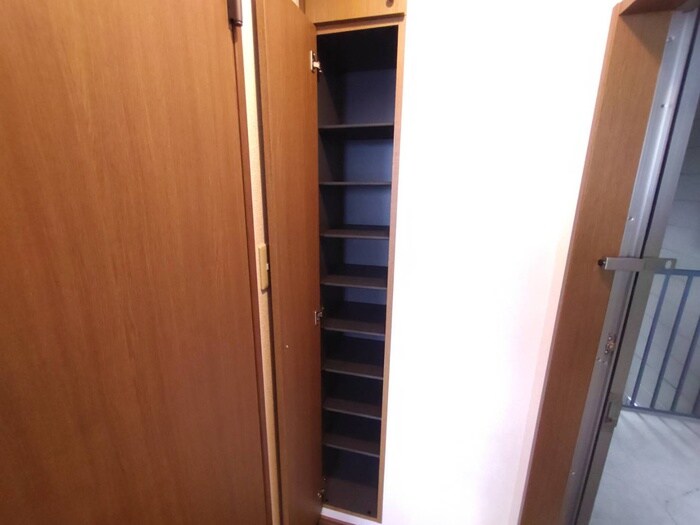 物件内観写真18　(靴箱)