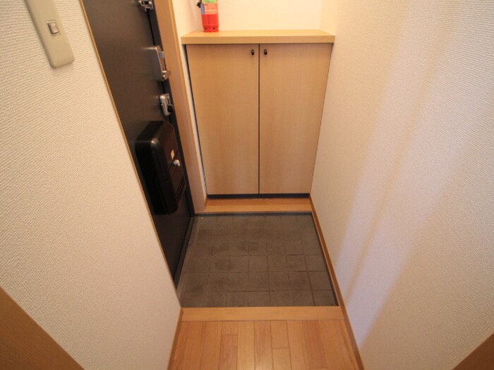 物件内観写真21　(玄関)