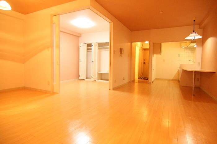 物件内観写真8　(居室)