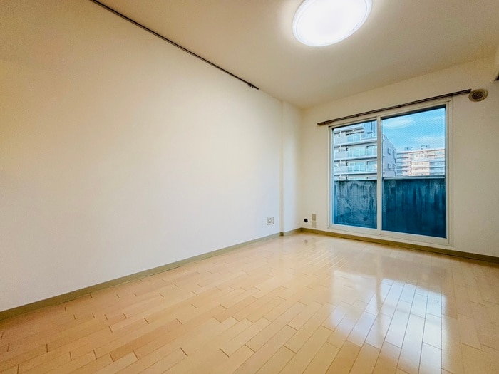 物件内観写真9　(居室)