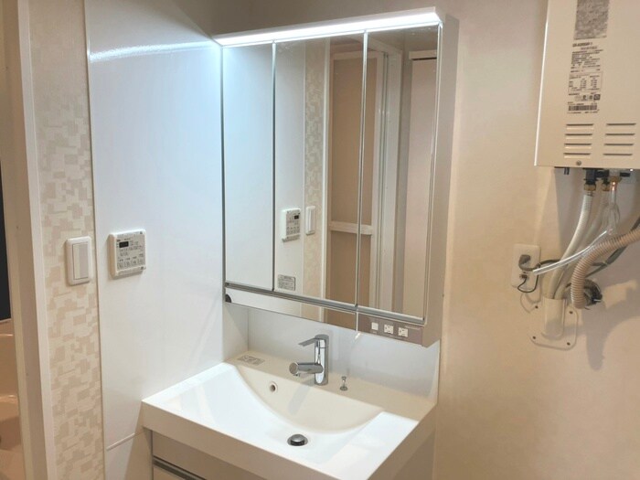 物件内観写真18　(洗面)