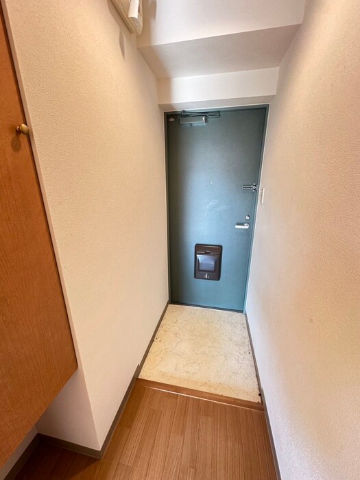 物件内観写真19　(玄関)
