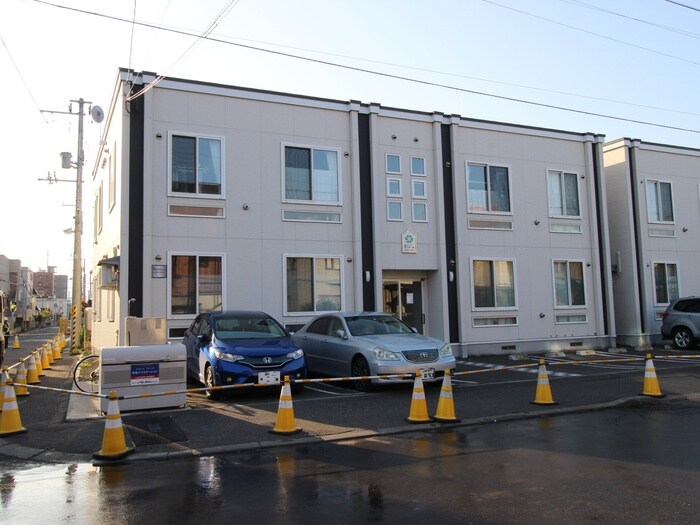 物件外観写真2　(外観写真)