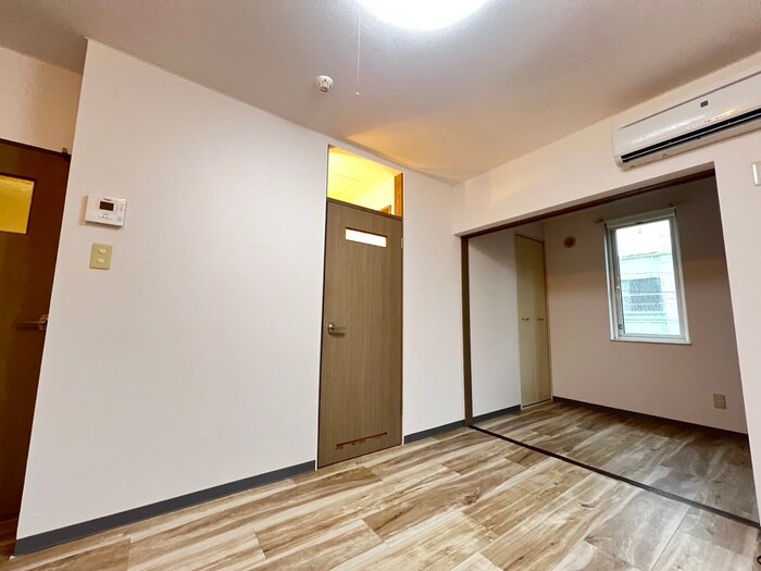 物件内観写真7　(居室)