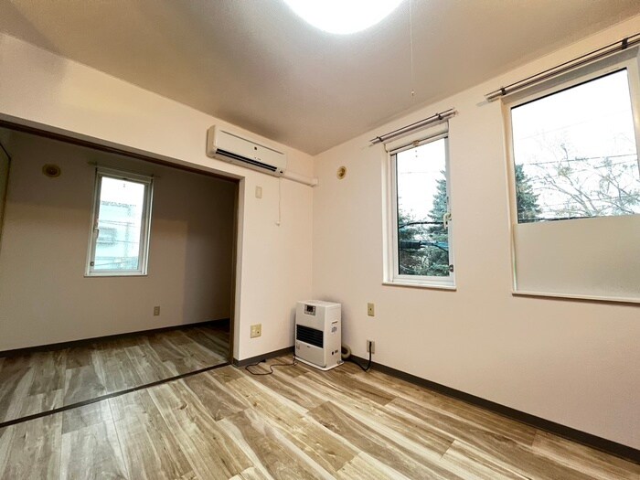 物件内観写真10　(居室)