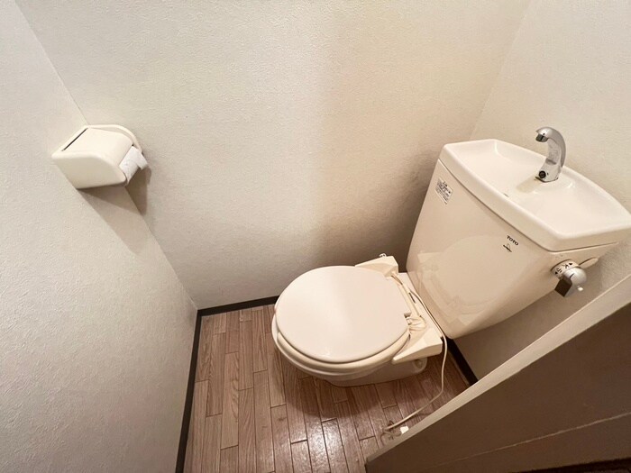 物件内観写真13　(トイレ)