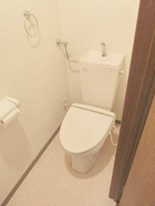 物件内観写真14　(トイレ)