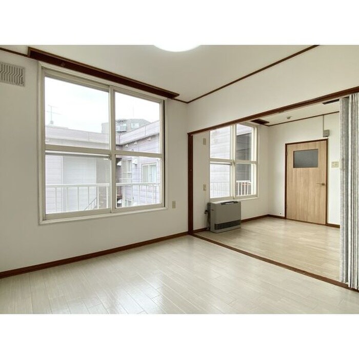 物件内観写真10　(居室)