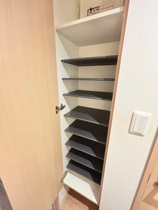 物件内観写真19　(靴箱)