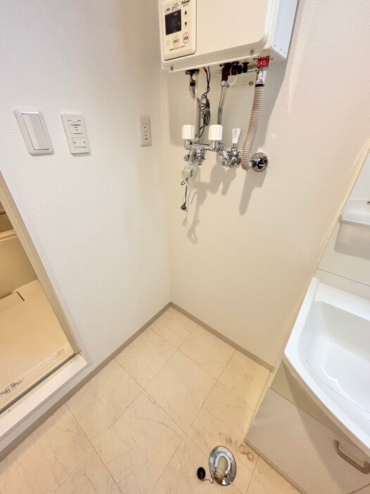 物件内観写真20　(洗濯機置場)