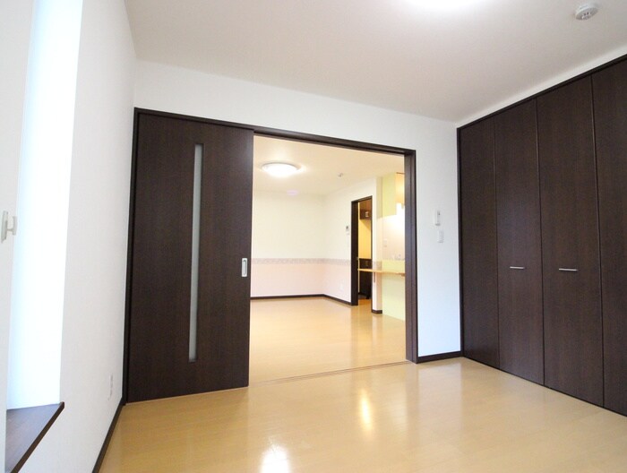 物件内観写真11　(居室)