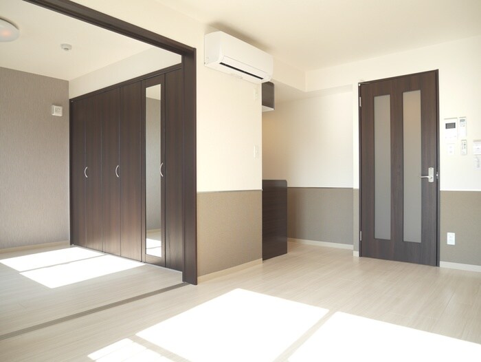 物件内観写真9　(居室)