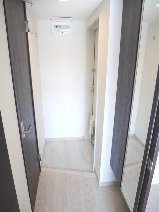 物件内観写真14　(玄関)