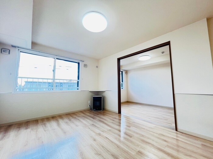 物件内観写真7　(居室)