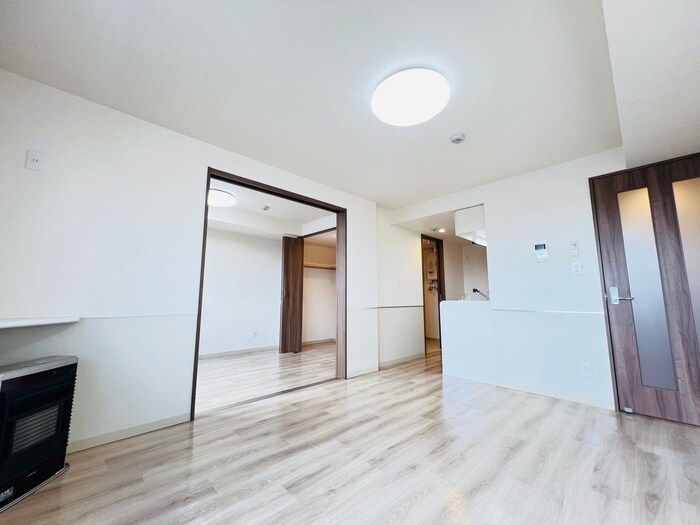 物件内観写真9　(居室)