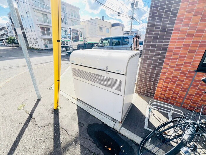 物件外観写真4　(建物設備)