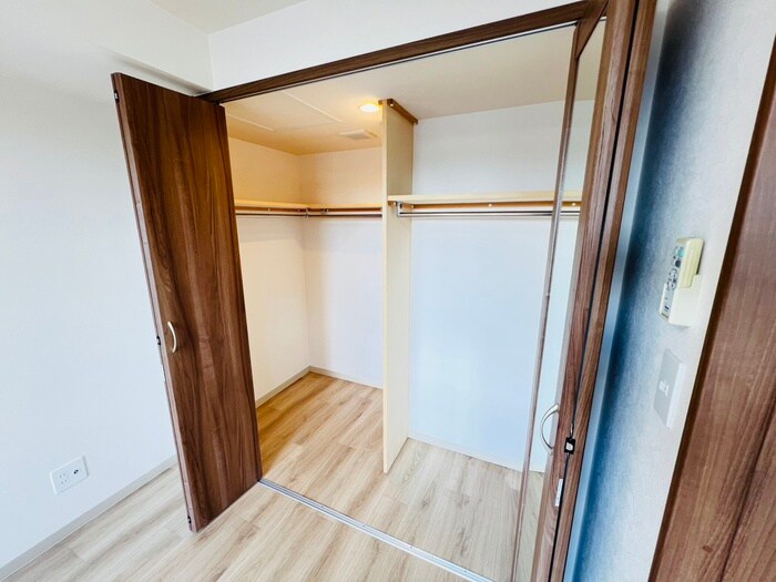 物件内観写真15　(収納)