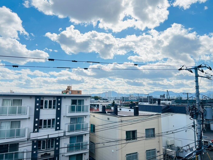 物件内観写真17　(室内からの展望)