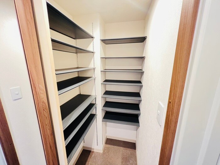 物件内観写真18　(靴箱)