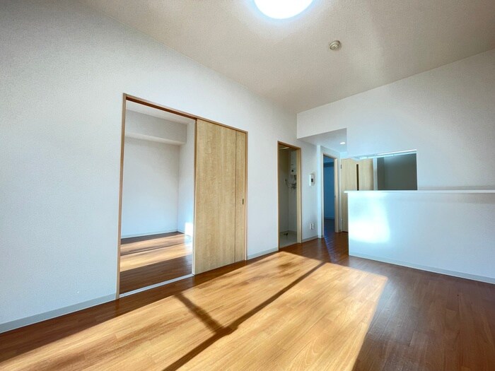 物件内観写真9　(居室)