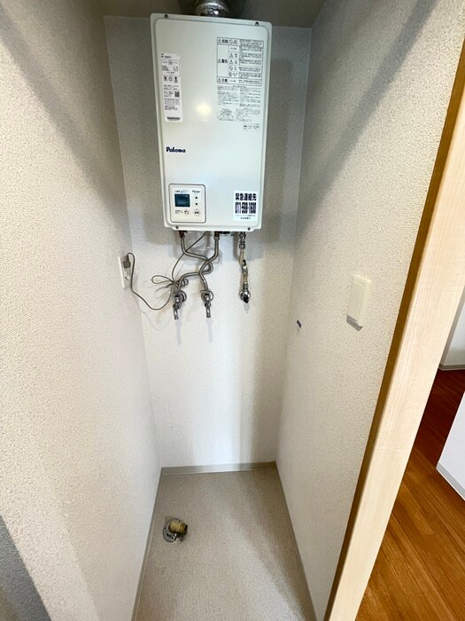 物件内観写真19　(洗濯機置場)