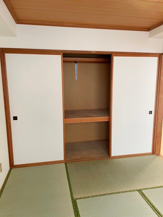 物件内観写真11　(収納)