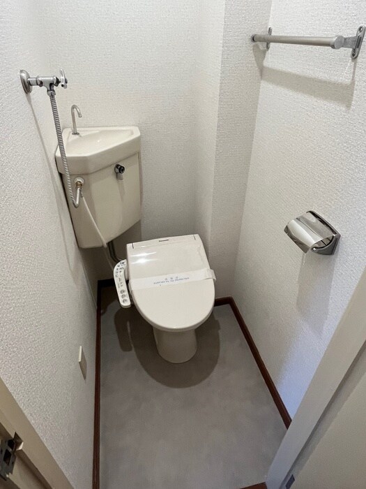 物件内観写真15　(トイレ)