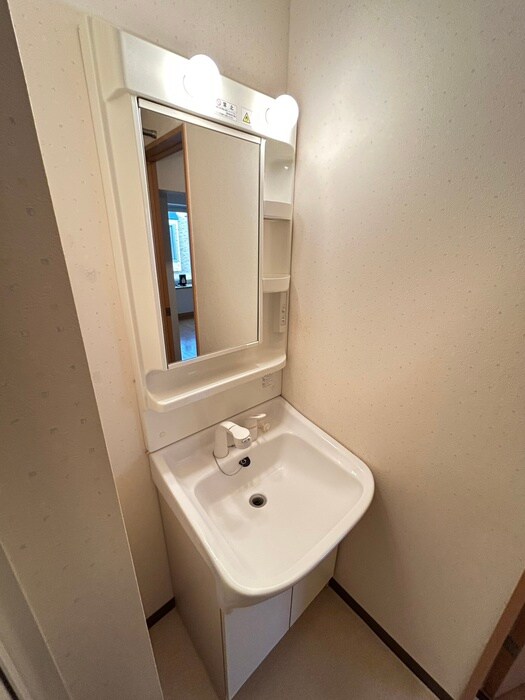 物件内観写真12　(洗面)