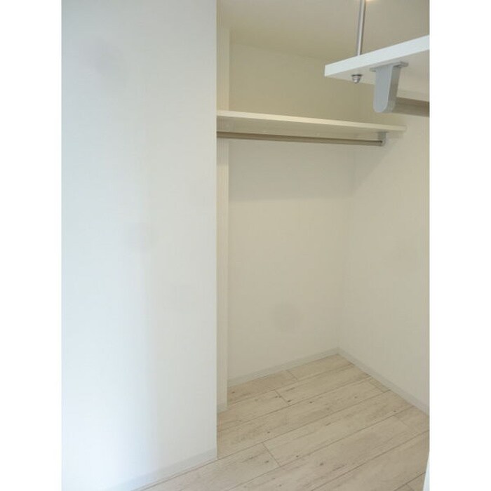 物件内観写真9　(収納)