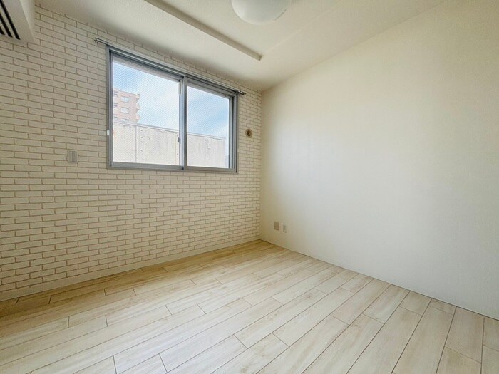 物件内観写真11　(居室)