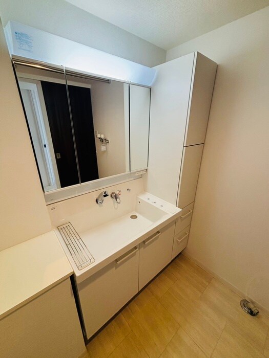 物件内観写真18　(洗面)