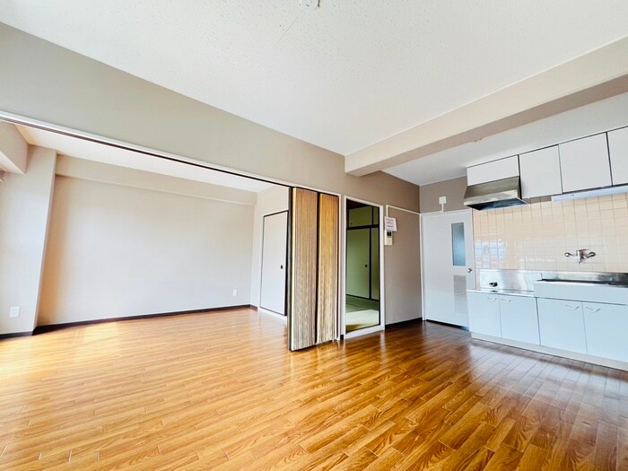 物件内観写真8　(居室)